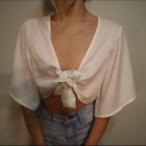 LOCK AND KEY FRONT TIE TOP